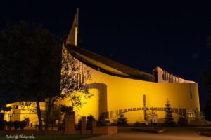 Kościół nocą – zdjęcie 7 z 18