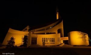 Kościół nocą – zdjęcie 13 z 18