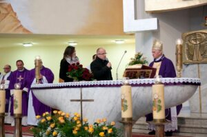Jubileusz 30 lat poświęcenia kościoła 2016 – zdjęcie 33 z 40