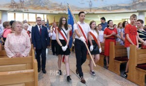 Poświęcenie Sztandaru Miasta 2019 – zdjęcie 2 z 13