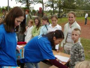 Festyn Parafialny 2004 – zdjęcie 5 z 75