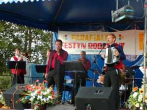 Festyn Parafialny 2004 – zdjęcie 54 z 75