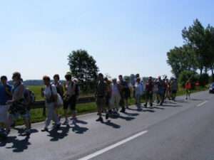 Piesza Pielgrzymka do Częstochowy 2008 – zdjęcie 88 z 305