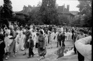 Przeniesienie krzyża na plac budowy 1981 – zdjęcie 13 z 31